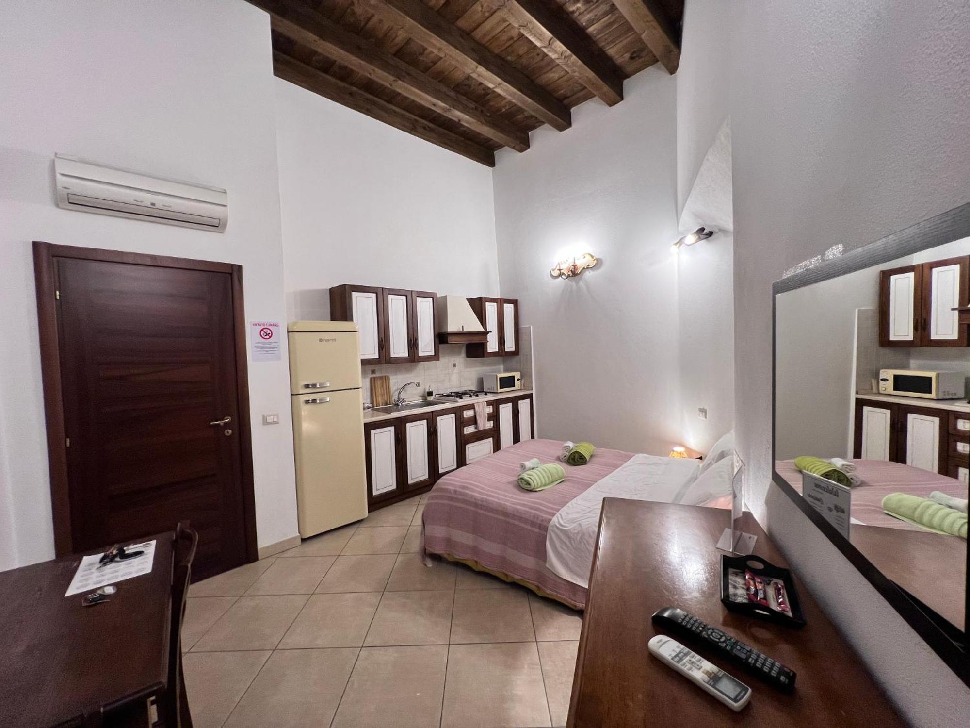 L'antica Torre Caralis Guest house